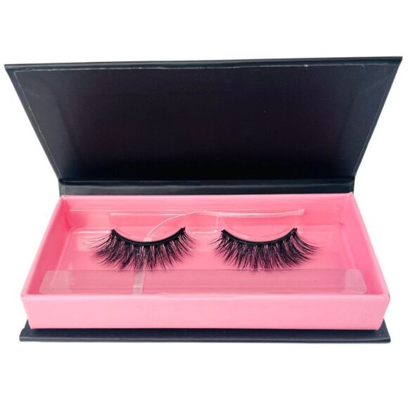 Joelle: 3D Magnetic Premium Silk Lashes - Picture 3 of 5